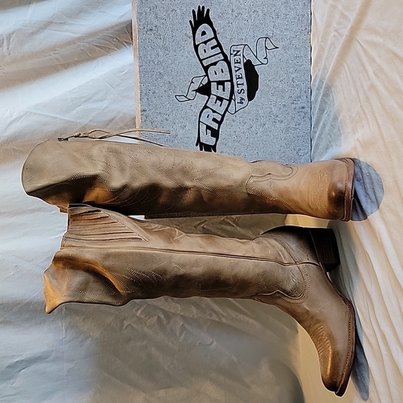 Freebird by Steven Shoes - Women's FREEBIRD boots size 12